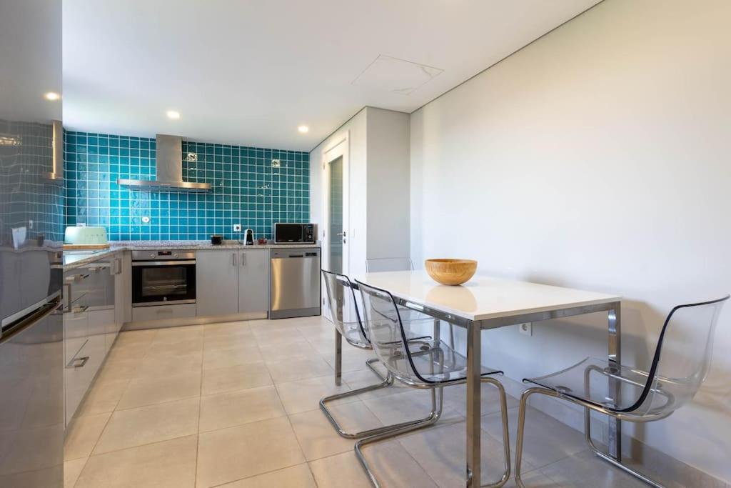 City Center Apartments-佩纳菲耶尔 外观 照片